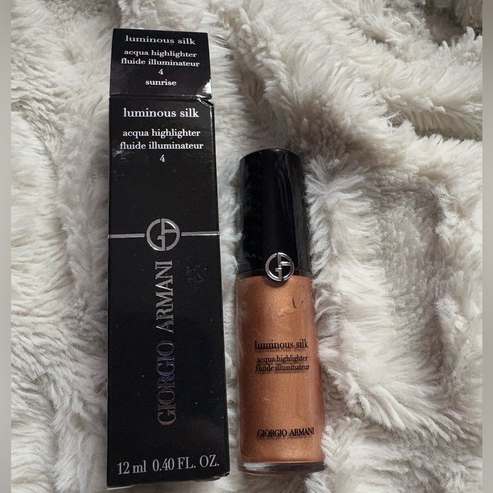 Giorgio Armani Luminous Silk Acqua Highlight 4 - Sunrise - UNOPENED